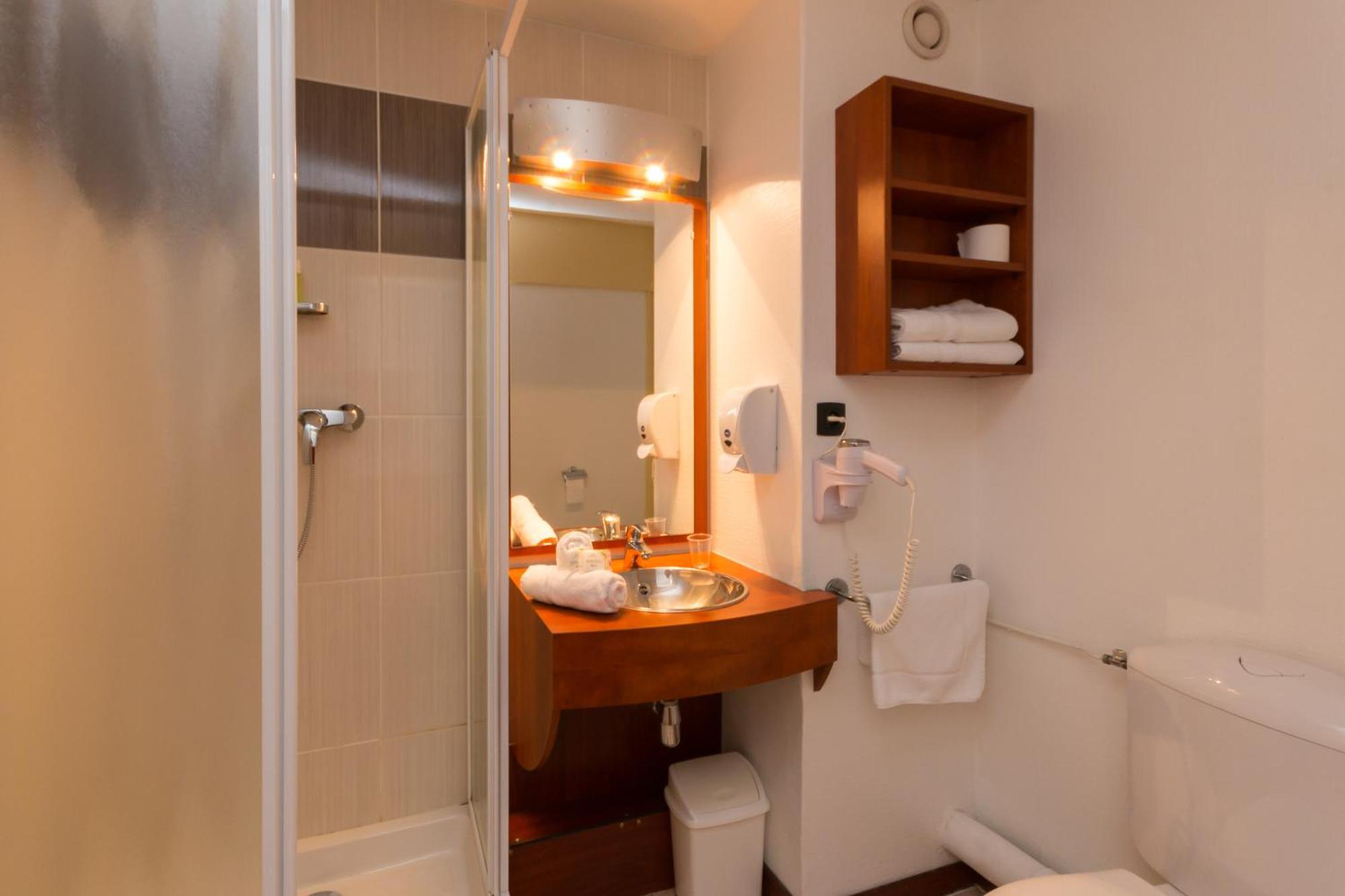 Brit Hotel Rennes Cesson 外观 照片