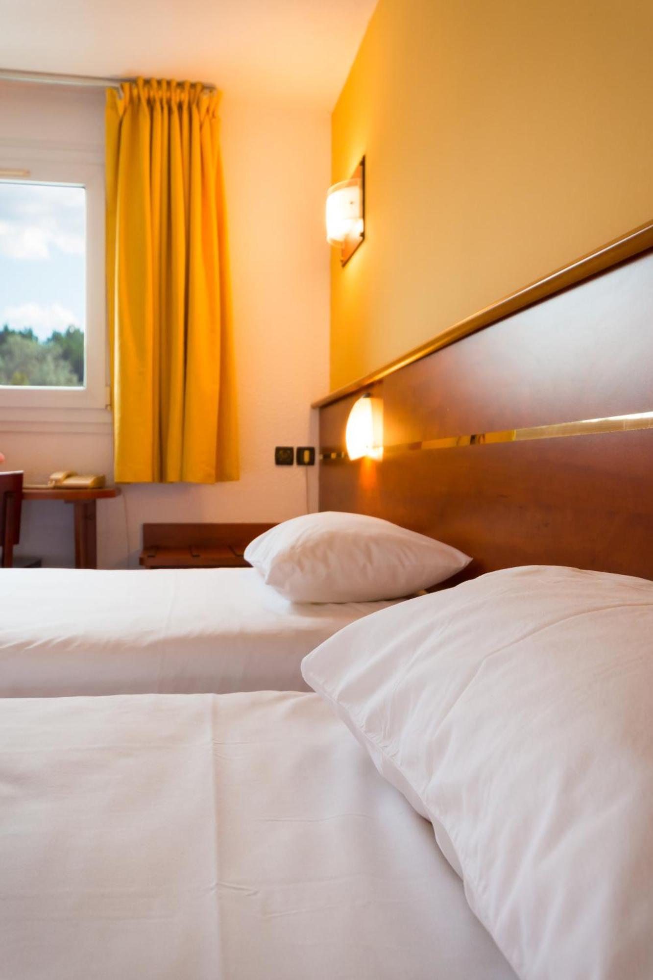 Brit Hotel Rennes Cesson 外观 照片